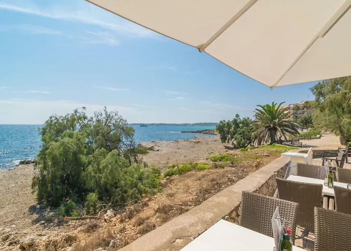 Ses Roques De Cala Bona